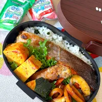 シャケ弁当