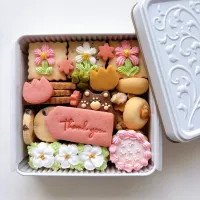 花畑のクッキー缶