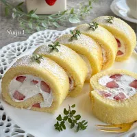 いちごのロールケーキ🍓|ゆーこどんさん