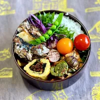 豚肉とナス、こごみ味噌煮、鰯の生姜煮、鯛の塩焼き、ちりめん山椒入り出し巻き卵|めみさん