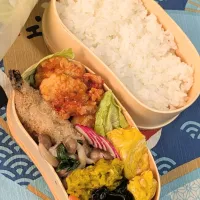 本日のお弁当〜むね肉のトマトソース煮とエビフライ弁当| f.1125beさん