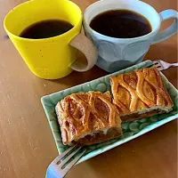 サイラーのアップルパイ🍎甘さ控えめでおいしぃ|さくたえさん