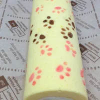 🐾猫がふんじゃった🍓いちごロール🐾| Hollyさん
