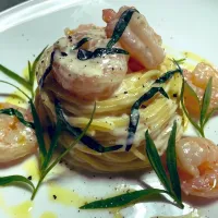 エビとタラゴンのクリームパスタ