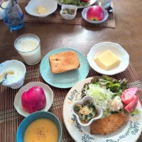 朝ごはん🌄！|まめころさん