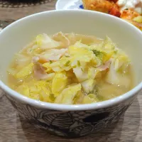 サボイキャベツとベーコンのスープ| 古尾谷りかこさん