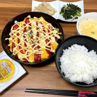 オムそば✨小松菜とワカメのサラダ🥗|モモ&ハーブmama🐰🐹🐢🐠🦐❤️さん
