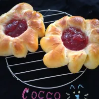 お花のジャムパン✨|cocco+さん