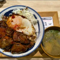 純レバ丼|アクちゃんさん