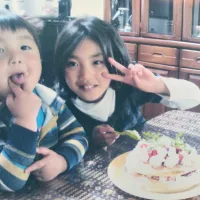 15周年おめでとうございます🎉我が家の15年前は、娘の誕生日ケーキ🍰を作った思い出です✨