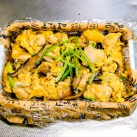 🐓🐣 汁だく親子丼弁当 🐣🐓|TakeBooさん