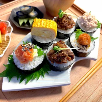 Snapdishの人気料理写真:乗っけおにぎり