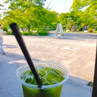 名古屋城で冷抹茶| 豆大福さん