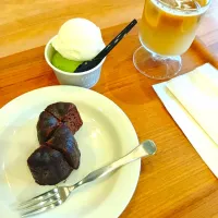 大須商店街「カヌレとアイス」|豆大福さん