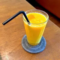 100%オレンジジュース🍹🍊🧡|＊yurika＊さん