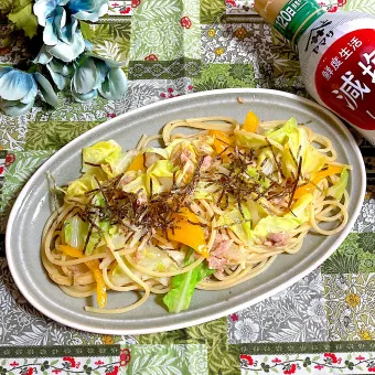 Snapdishの人気料理写真:ツナと春キャベツの和風パスタ✨