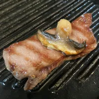 牛タンとブルーチーズ