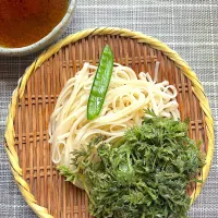 ニンジンの葉をかき揚げ　冷たい稲庭うどん|栃倉 直人さん