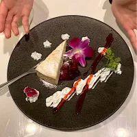今日の晩ご飯@「青の隠れ家イタリアン  AMORE」さん⑩  娘のチーズケーキ| なびさん