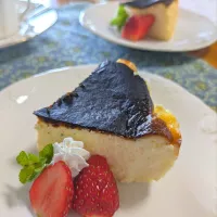 バスク風チーズケーキでおもてなし🎶|とまと🍅さん