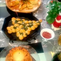 🇫🇷Salty Kougelhopf ham cheese olive,fir tree mozzarella butter and basil,crunchy sun tomato herbs🇫🇷|KWAII69さん
