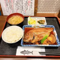 レンコ鯛の煮付け定食|ちゃみこさん