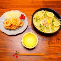 🍋15分で作れるねぎ塩チキンパエリア🥘/ 🧅あのお店にも負けないオニオンリング😂☺️🫶w|しゅりり𓂃𓈒𓋜さん