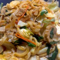 ホルモン焼きうどん|いちさん