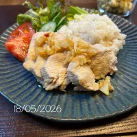 蒸し鶏ごはん|友さん