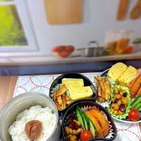 コロッケ＆煮豆弁当|アッキーさん