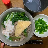 昼食　ほうれん草入りとろろキツネそば|ATさん