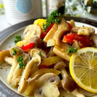 トリュフ&チーズシーズニング de きのこのレモンオイルマリネ🍋